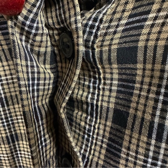 Peace and Pearls Long Sleeve Quarter Button Up Viscose Collarless Blouse Plus 1X - Picture 7 of 11